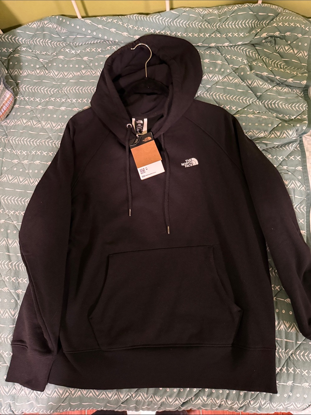 NEW Women’s North Face pullover Hoodie Black, Sz L